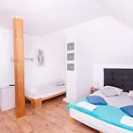 Rosa Bed & Breakfast 3*