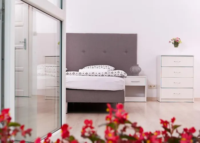 Rosa Строне-Слёнске